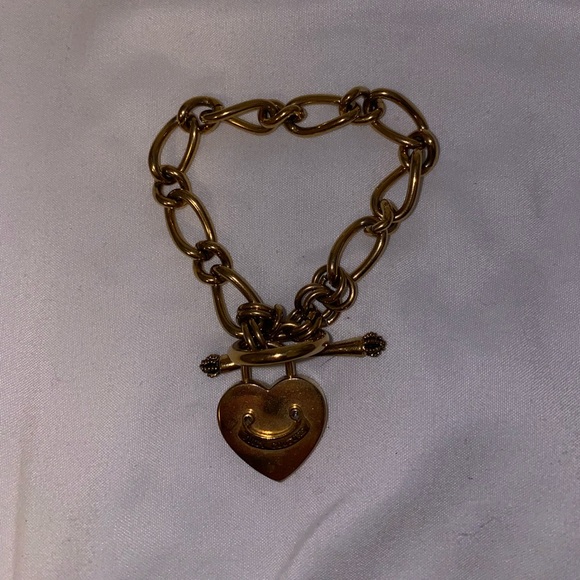 Juicy Couture Heart Gold Chain Bracelet - Picture 4 of 6